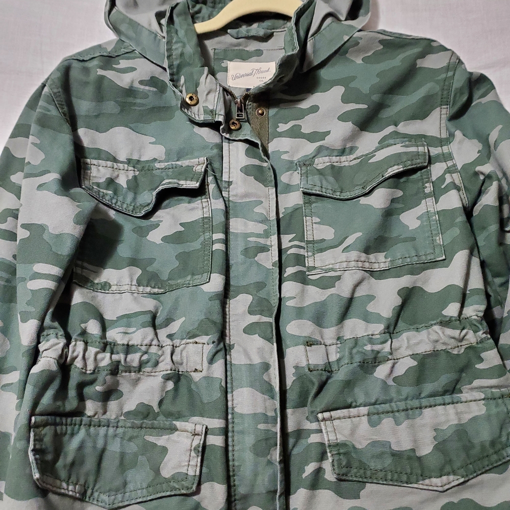 Universal Thread Green Camo Jacket